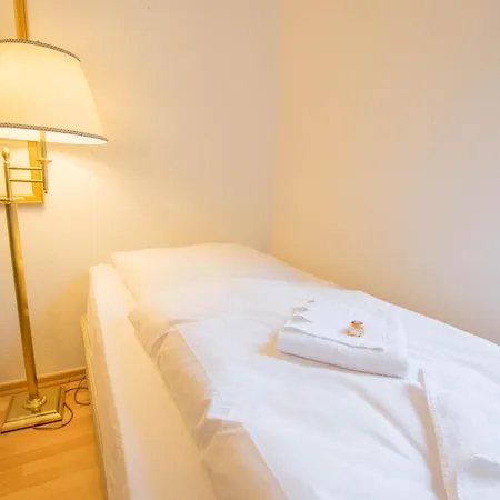 Holiday Berlin Apartments *