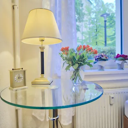 Holiday Berlin Apartments * ברלין